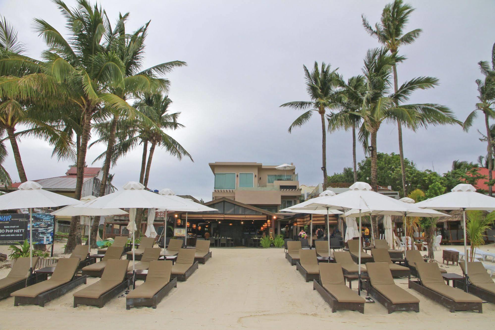 Two Seasons Boracay Resort Balabag  Buitenkant foto